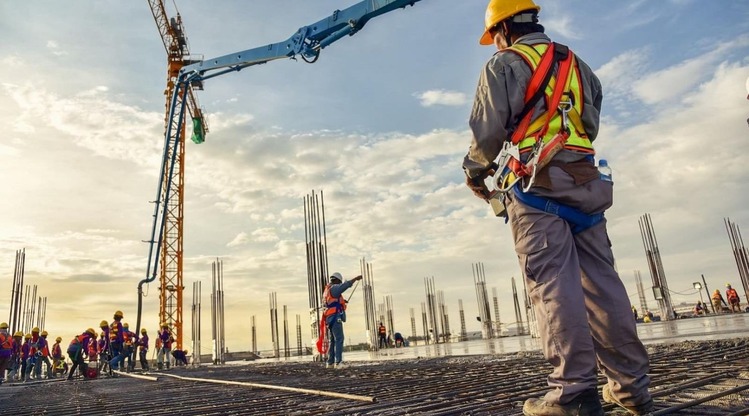 Oman Workers Urged to Keep Reporting for Duty During Labour Disputes